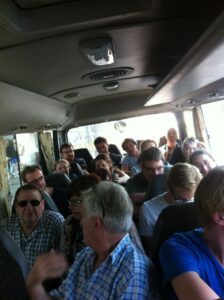 Lauter "Langnasen" - und voll bis auf den letzten Platz... Lauter "Langnasen" - und voll bis auf den letzten Platz...